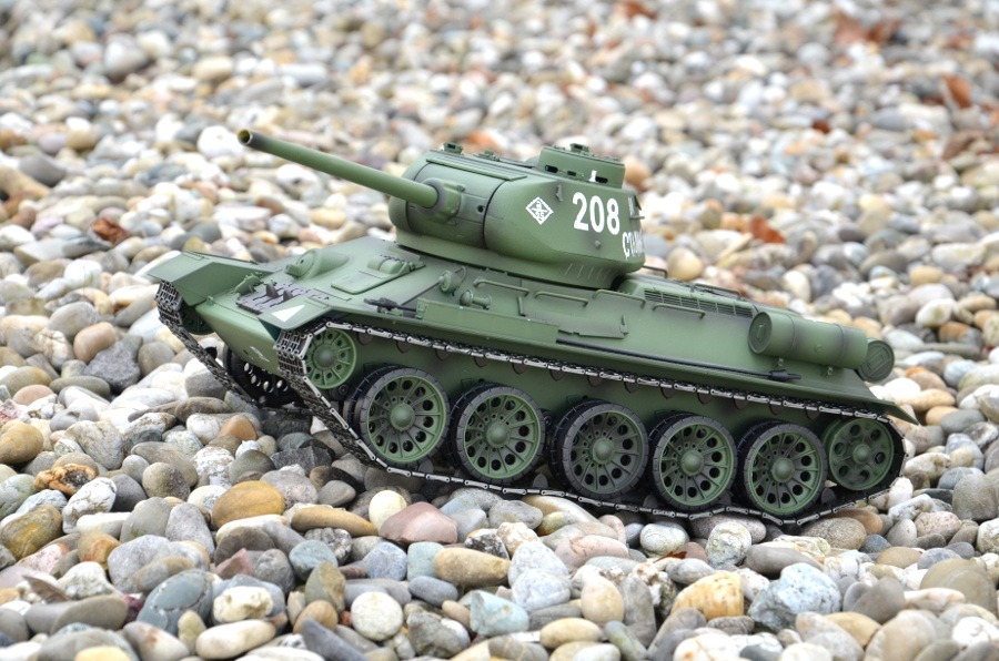 RC Panzer "Russischer T-34/85" 1:16 Heng Long -Rauch&Sound + Stahlgetriebe und 2,4Ghz - V7.0-8513