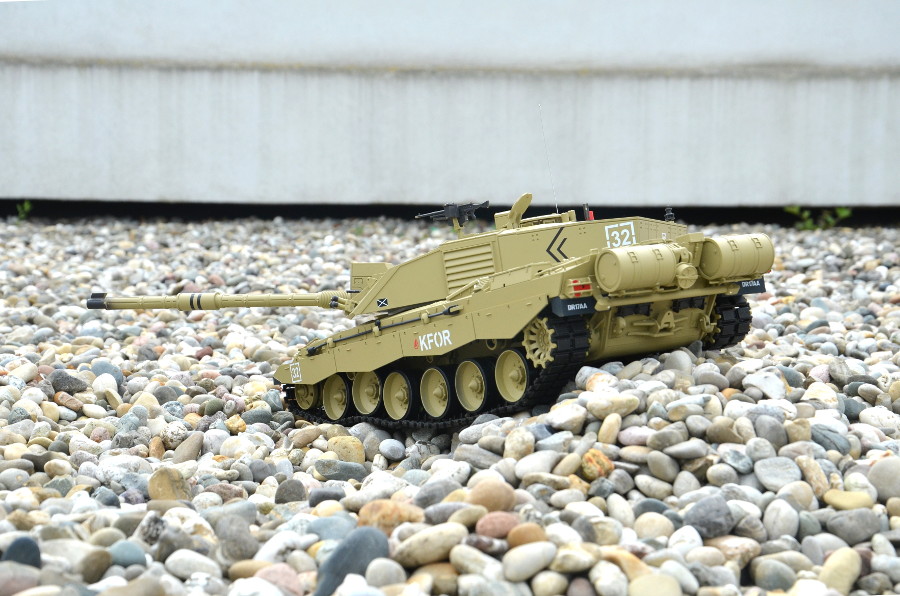 RC Panzer "Britischer Challenger 2" Heng Long 1:16 mit Rauch&Sound und Stahlgetriebe -2,4Ghz -V7.0-10880