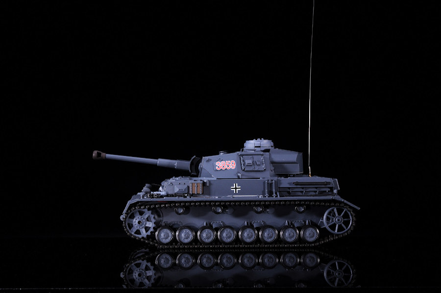 RC Panzer "Kampfwagen IV Ausf.F-2" Heng Long 1:16 Grau mit Rauch&Sound, Stahlgetriebe und 2,4Ghz -V7.0-15213