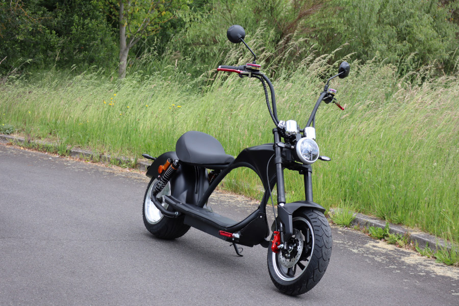 Elektro Scooter Coco Bike E-Chopper mit Straßenzulassung bis zu 48 km/h schnell - ca. 50 km Reichweite, 60V | 2000W | 20AH Akku-15894