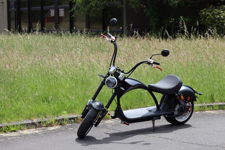 Elektro Scooter Coco Bike E-Chopper mit Straßenzulassung bis zu 48 km/h schnell - ca. 50 km Reichweite, 60V | 2000W | 20AH Akku-15892