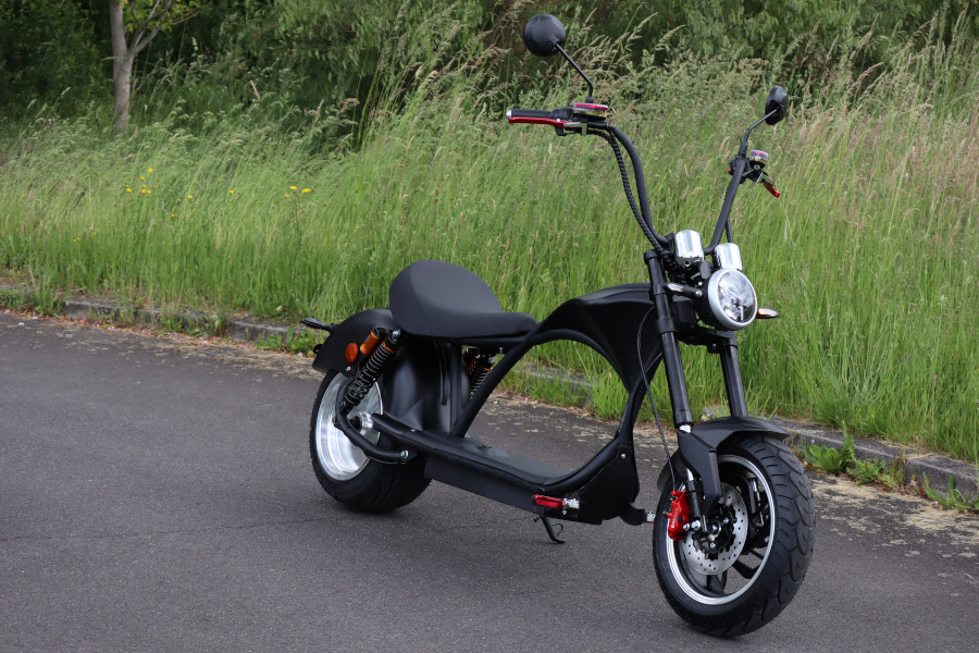 Elektro Scooter Coco Bike E-Chopper mit Straßenzulassung bis zu 48 km/h schnell - ca. 50 km Reichweite, 60V | 2000W | 20AH Akku-0