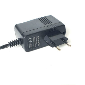 Ladegerät für Heng Long Panzer und RC Autos - für LiIon Akkus-0